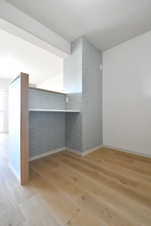 サニーハイツ中妻 203