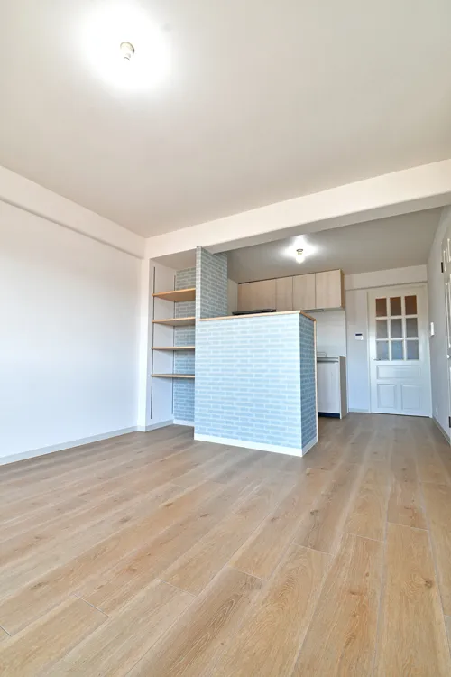 サニーハイツ中妻 203