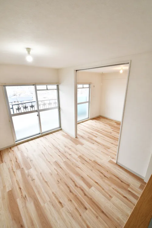 サニーハイツ中妻 702