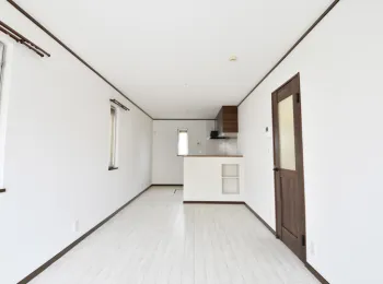 ウッディヒルズ E1