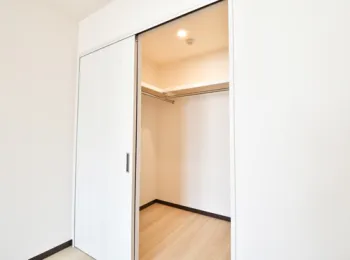 沖友マンション3号館 206