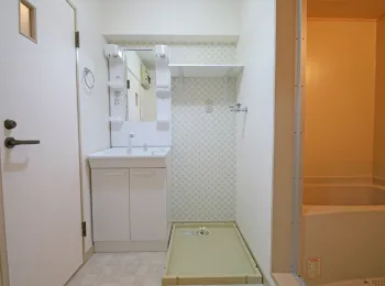 マンションレヴォール 403